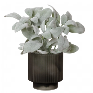 Small artificial plants